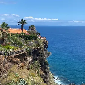 & Art Madeira Fogadó