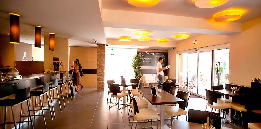 Ahotel Lublana 4*,