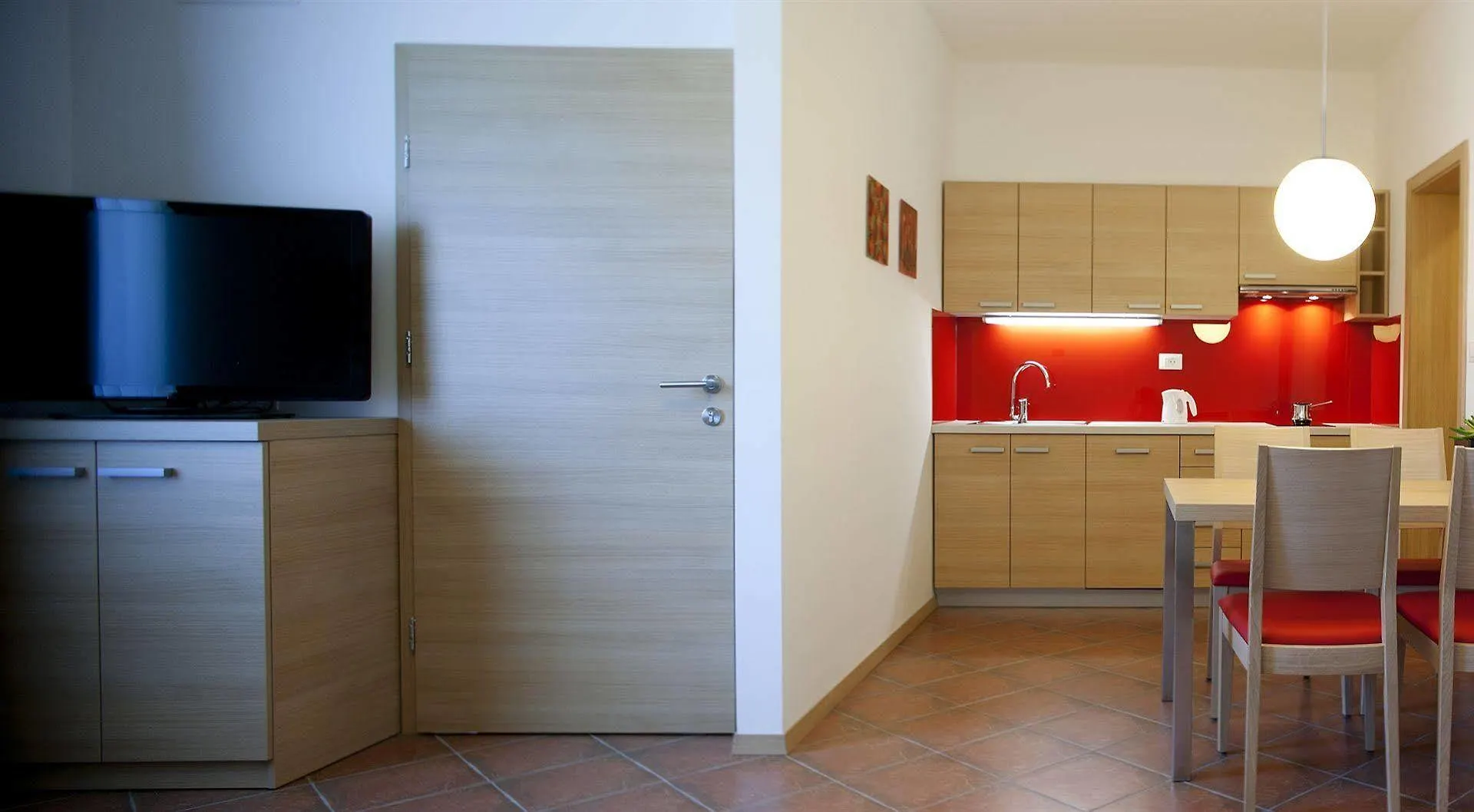 Ahotel Lublana Hotel