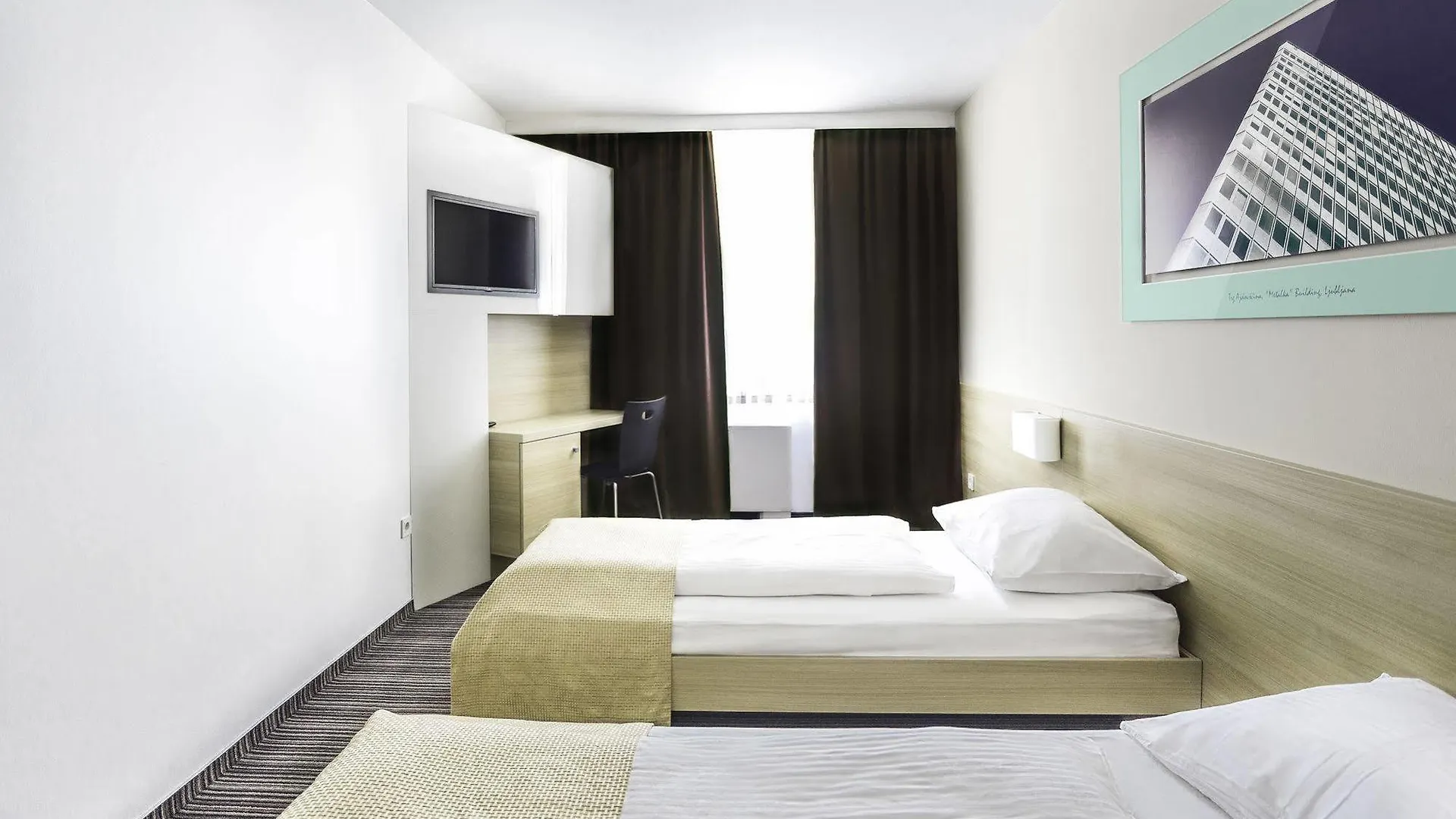 Ahotel Lublana Hotel
